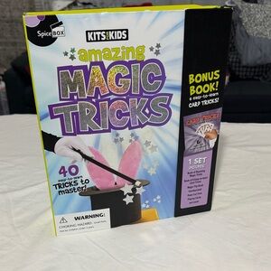 Amazing Magic Tricks Set - Purple & Pink
